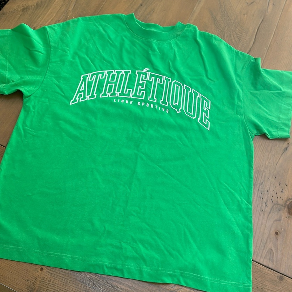Like new oversized tee